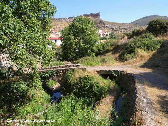 PUENTE ROMÁNICO HACIA SAN MIGUEL
